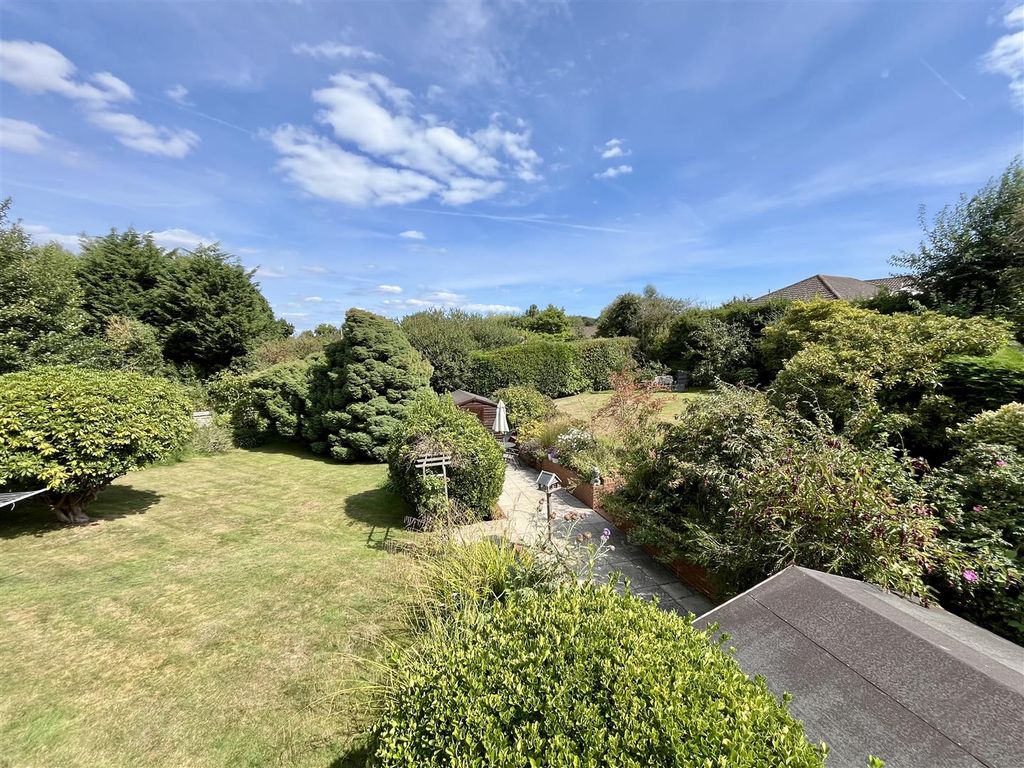 Property photo 1 of 35