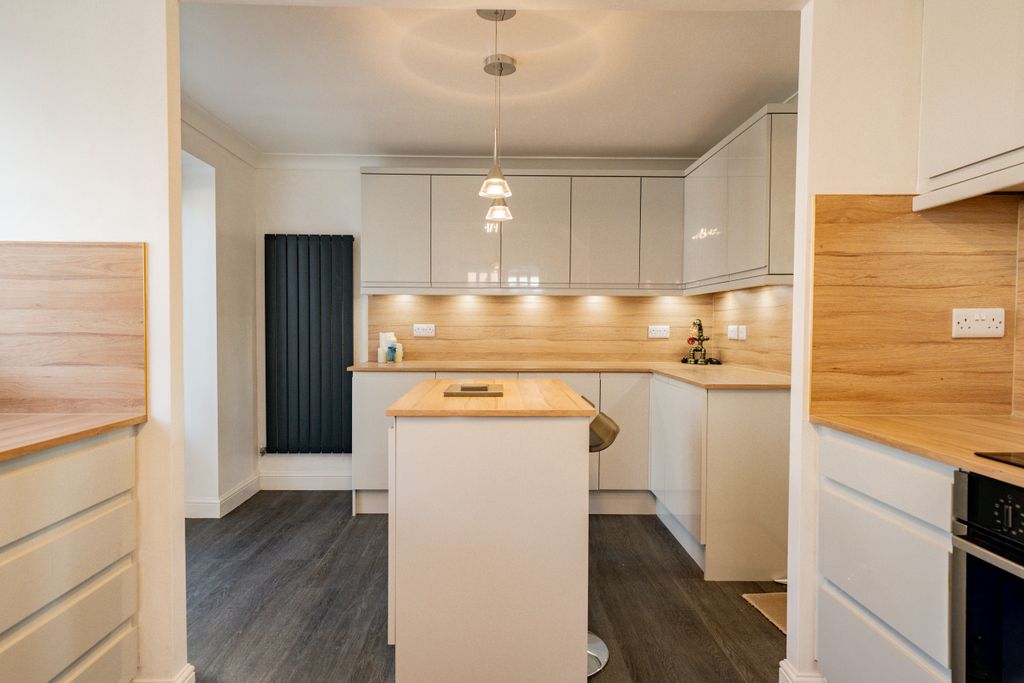 Property photo 3 of 24 Dsc01400