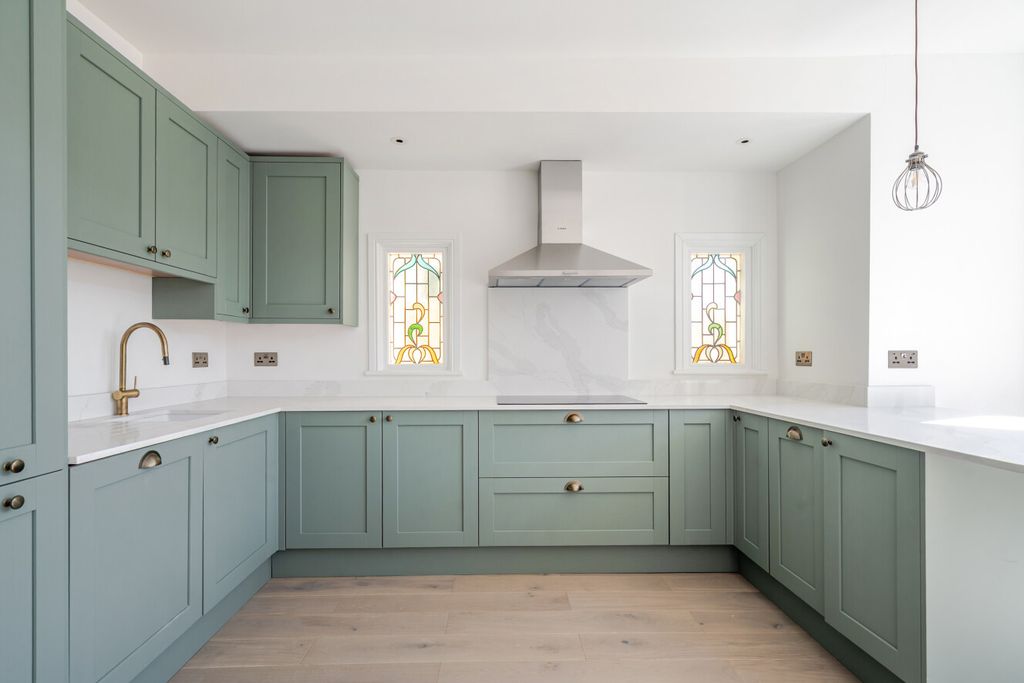 Property photo 3 of 22 1484679-16-6A3E4d...
