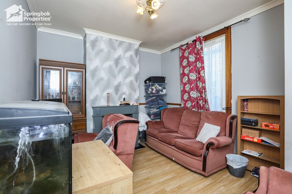 Property photo 3 of 19 2