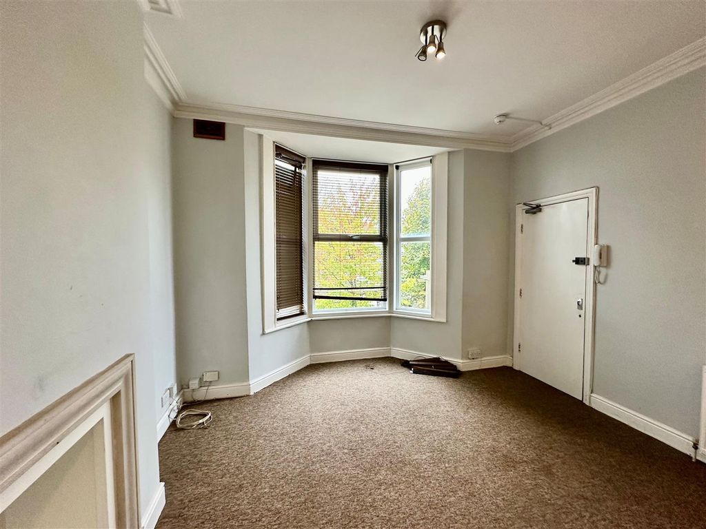 Property photo 3 of 12 12.Jpg