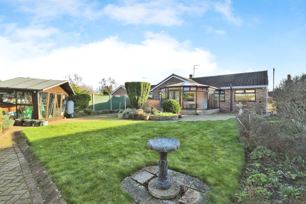 Property photo 2 of 17