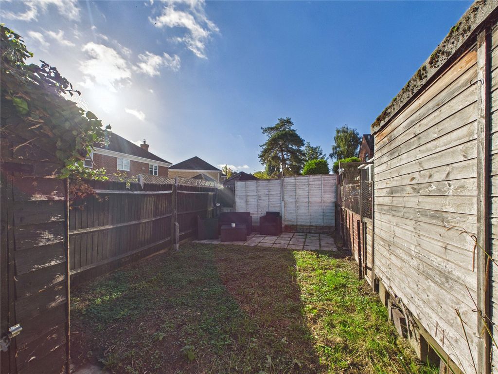 Property photo 3 of 12 Picture No. 16