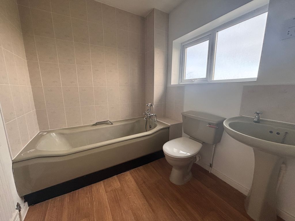 Additional image 9 of 3 bed detached house to rentCabbage Moor, Gt Shelford, Cambridge CB22