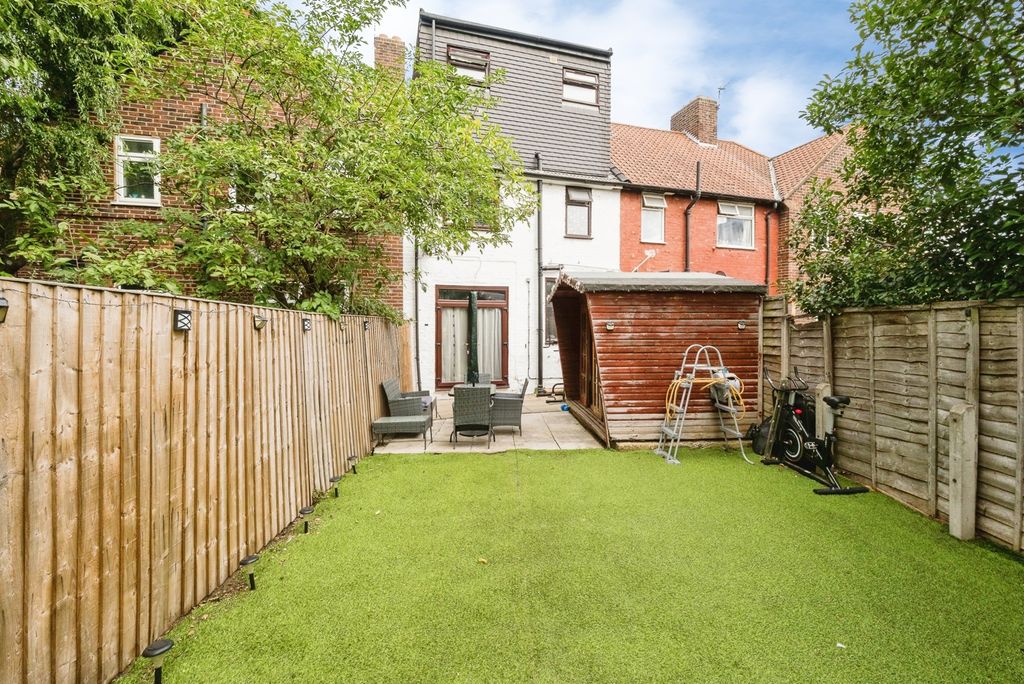 Property photo 3 of 19 Pbox-Img.Jpg