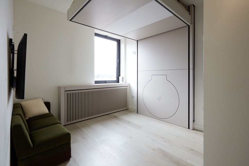 Property photo 2 of 11