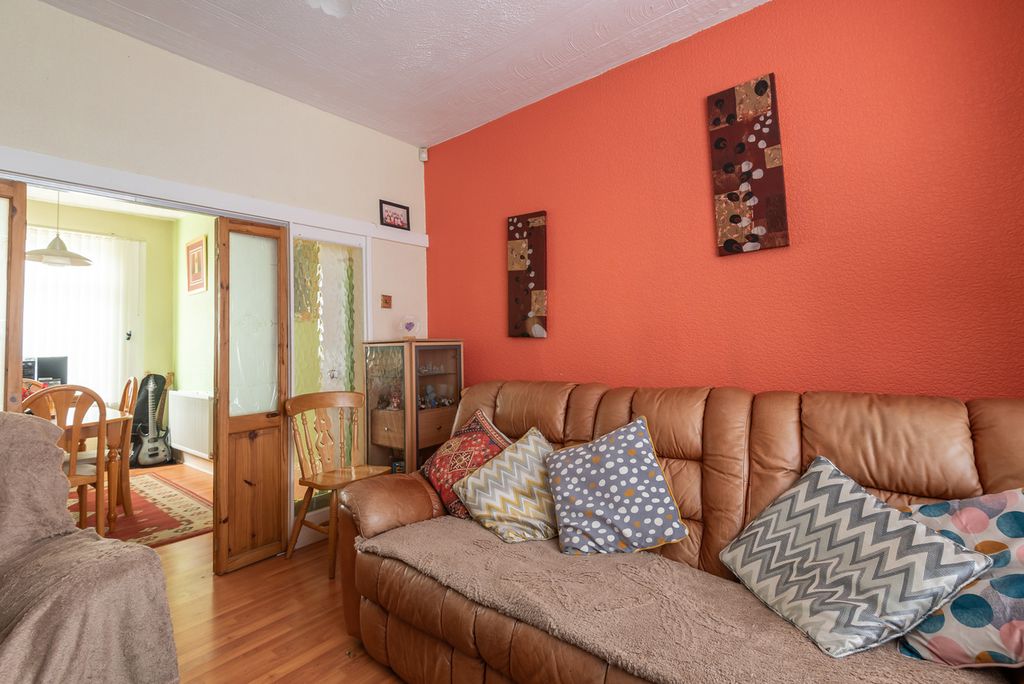 Property photo 3 of 16