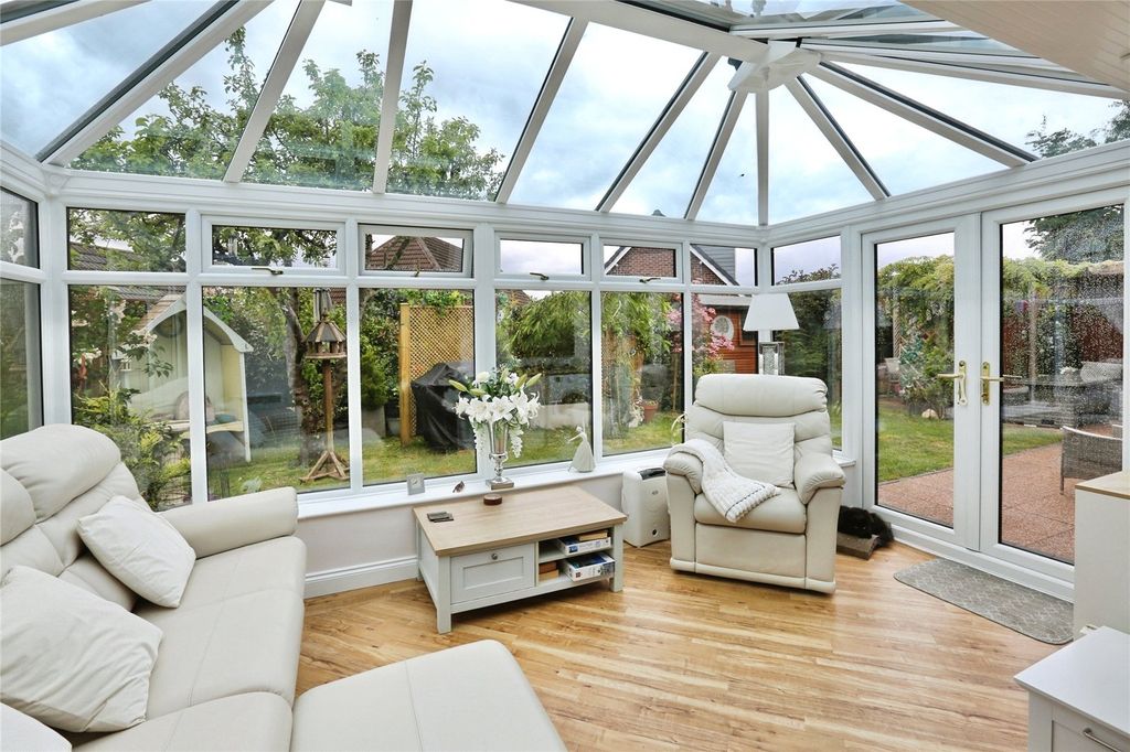 Property photo 2 of 29 Conservatory