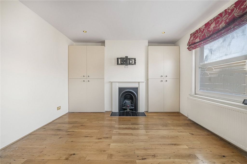 Property photo 2 of 11 Reception Room