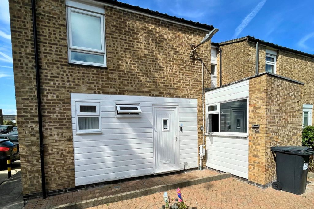 Property photo 1 of 18