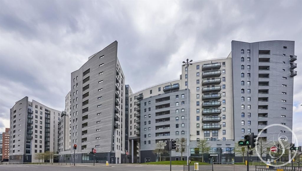 Property photo 1 of 9 1I7Aln9Mau6F6Mkdmvpblg.Jpg