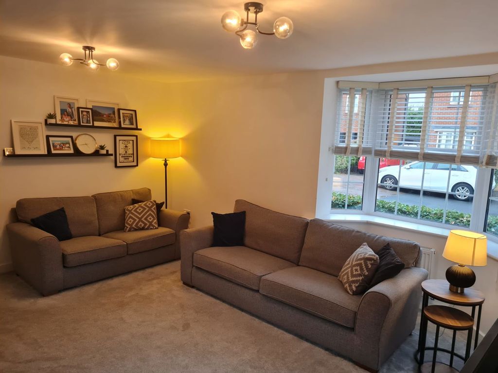 Property photo 3 of 37