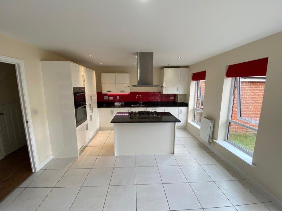 Property photo 1 of 11 Picture No. 16