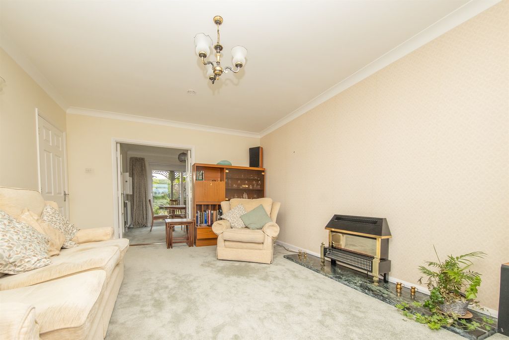 Property photo 3 of 23