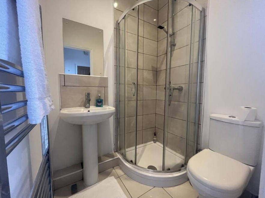 Property photo 2 of 5