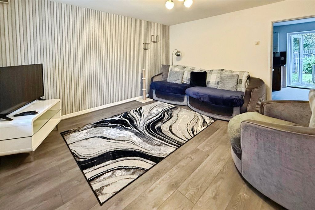 Property photo 2 of 12 Picture No. 04