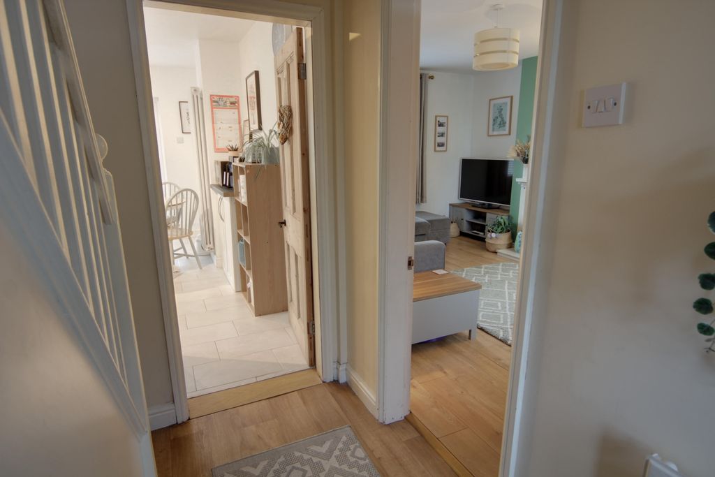 Property photo 3 of 17 Hall