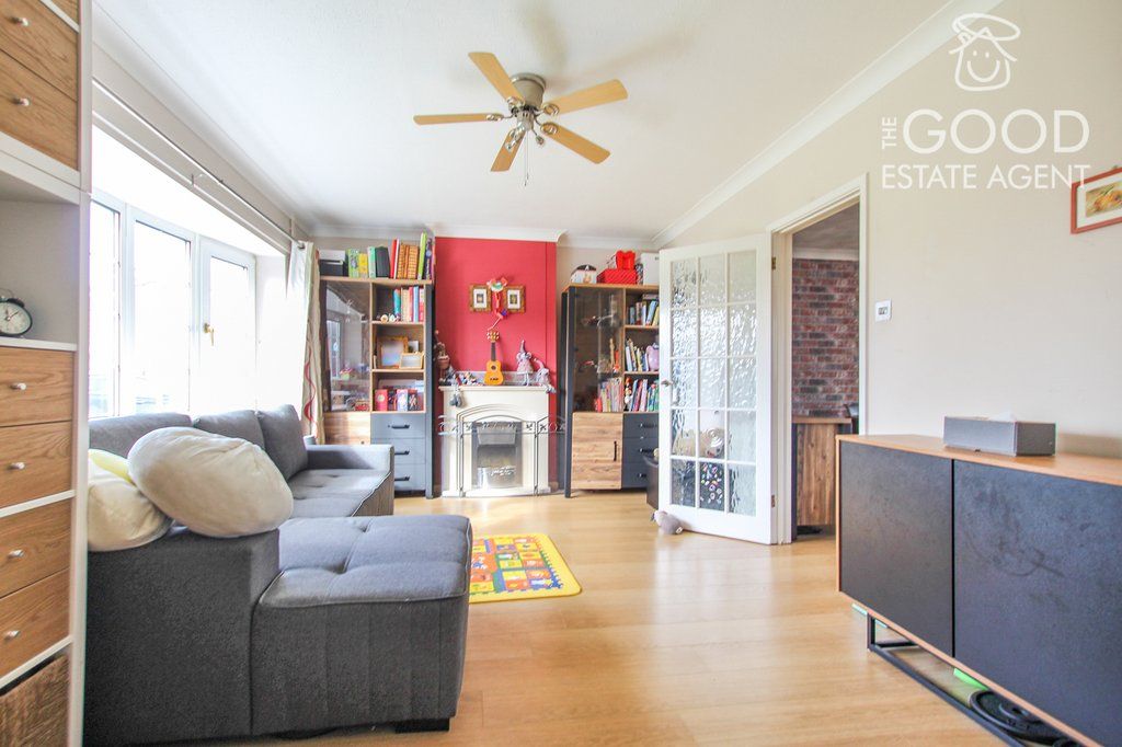 Property photo 2 of 18