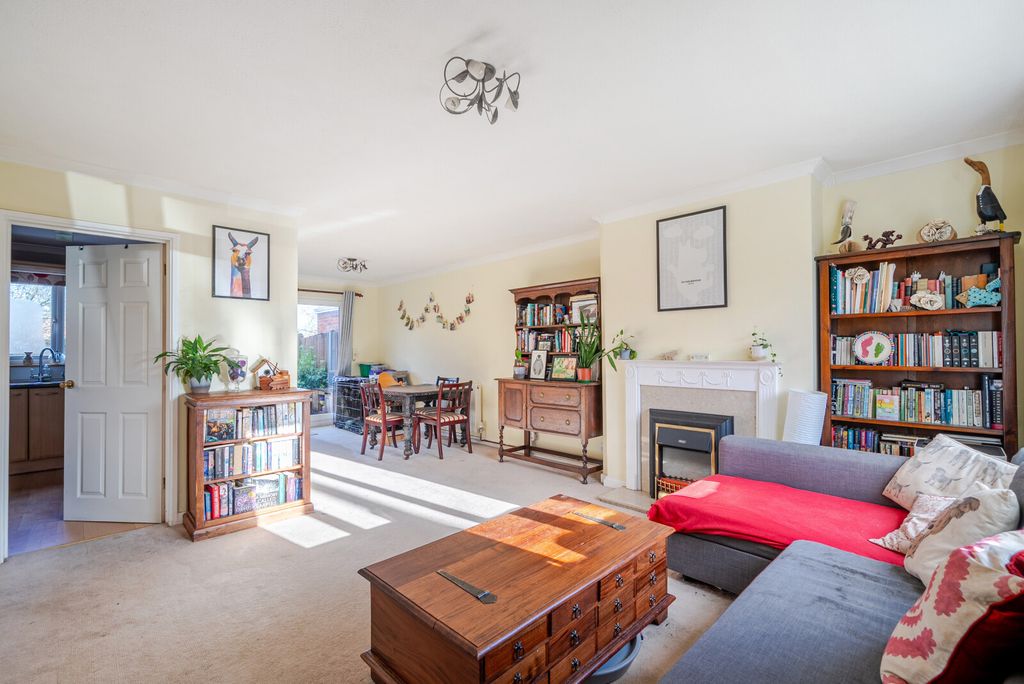 Property photo 1 of 15 Sitting/Dining Room