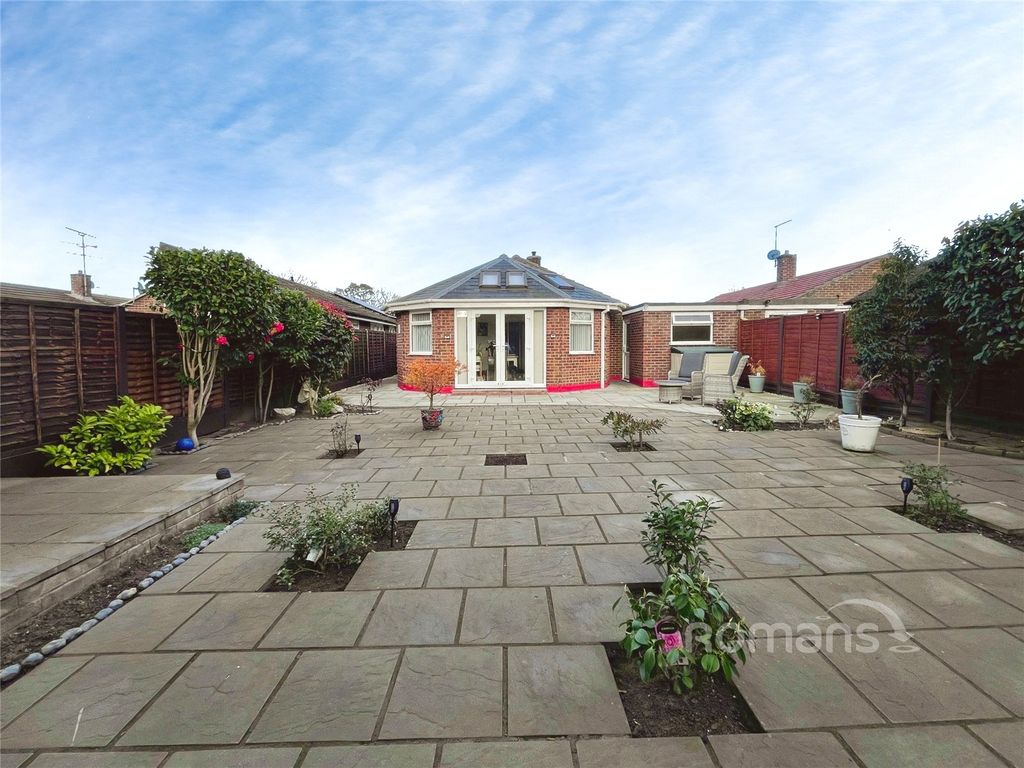 Property photo 3 of 22 Picture No. 33