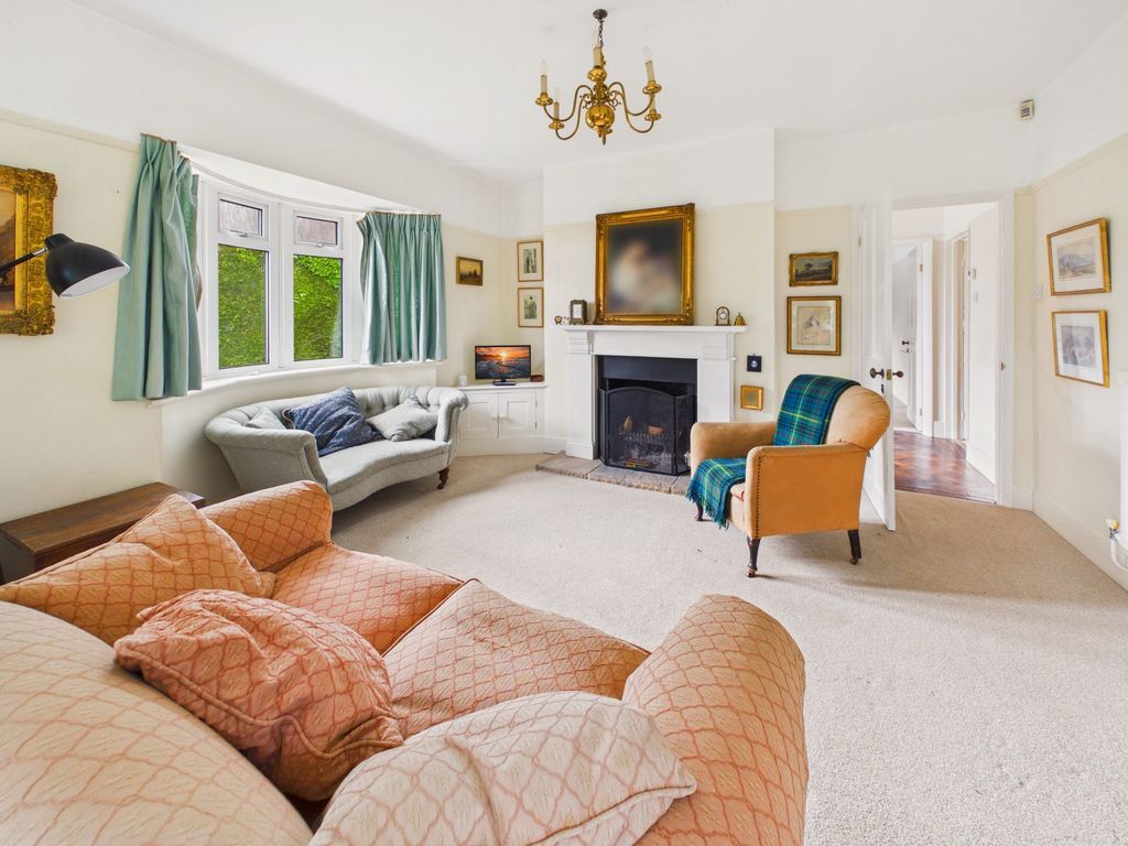 Property photo 2 of 28 Sitting Room