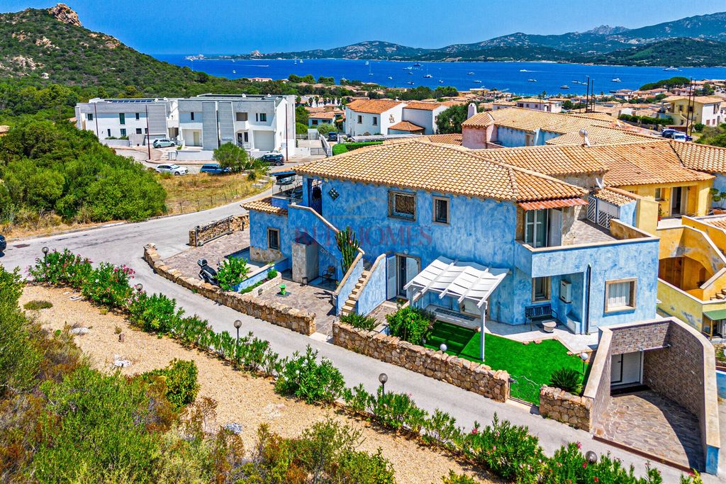 Property photo 1 of 83 Terraced Villa With Parking And Sea View
