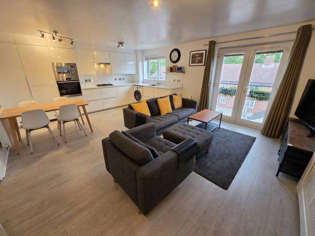 Property photo 3 of 13 Gallery