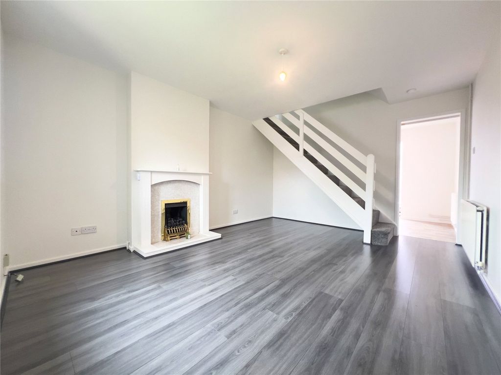 Property photo 3 of 16 Picture No. 14