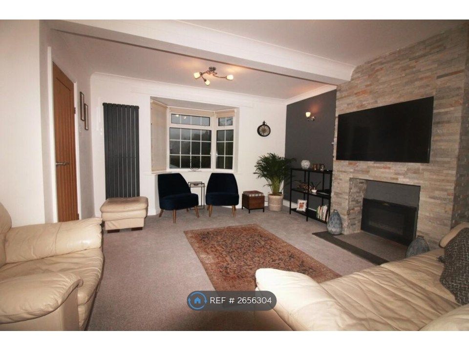 Property photo 2 of 9 Lounge