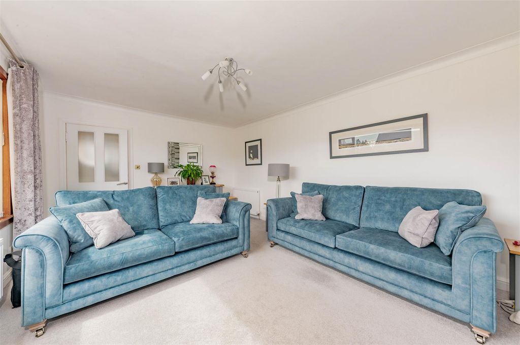 Property photo 2 of 31 25 Coral Bank Blairgowrie-20.Jpg