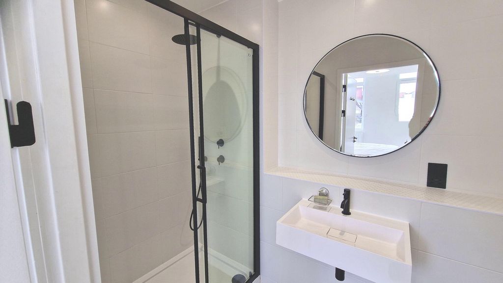 Additional image 20 of 2 bed flat to rent19 Lever Street, Manchester M1