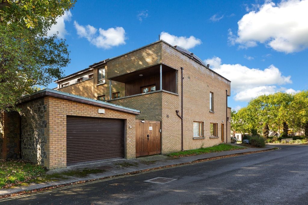 Property photo 2 of 25 Picture No. 80