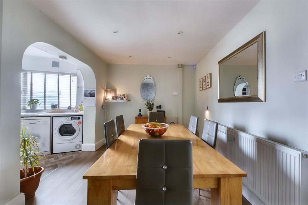 Property photo 3 of 28 Dining Room_1.Jpeg