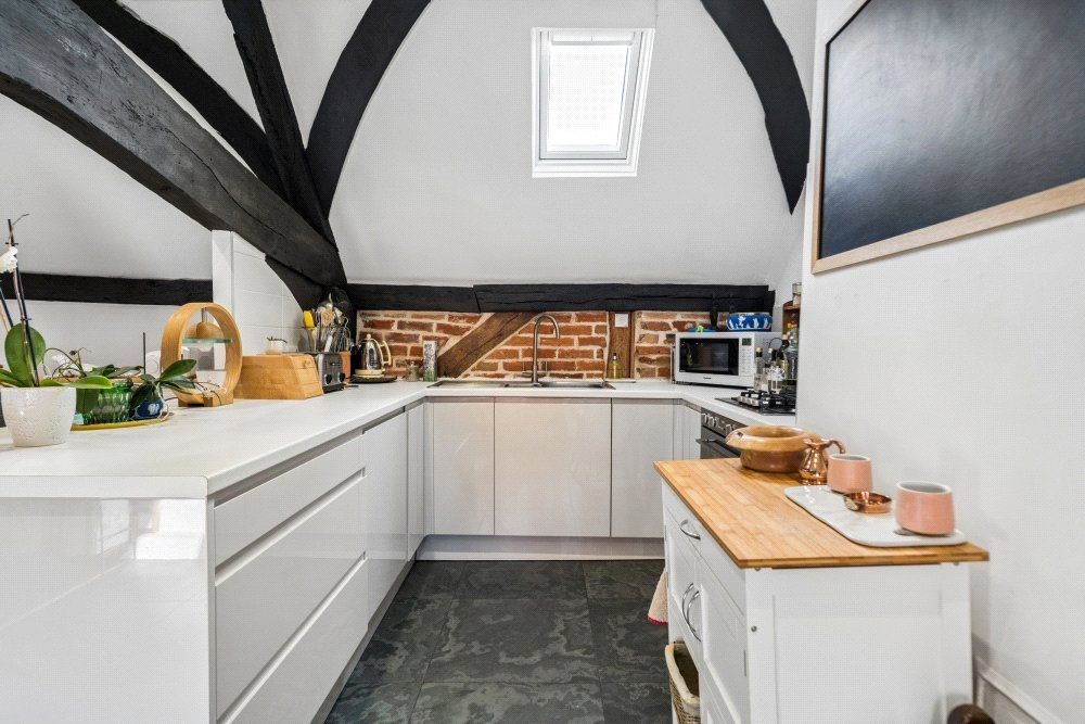 Property photo 3 of 13 Kitchen