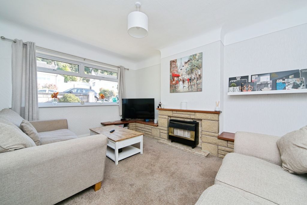 Property photo 2 of 17 Photo