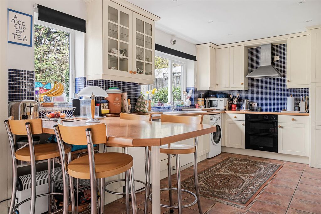 Property photo 3 of 34 5_76025.Jpg