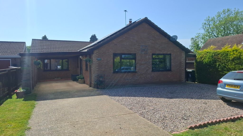 Property photo 2 of 43