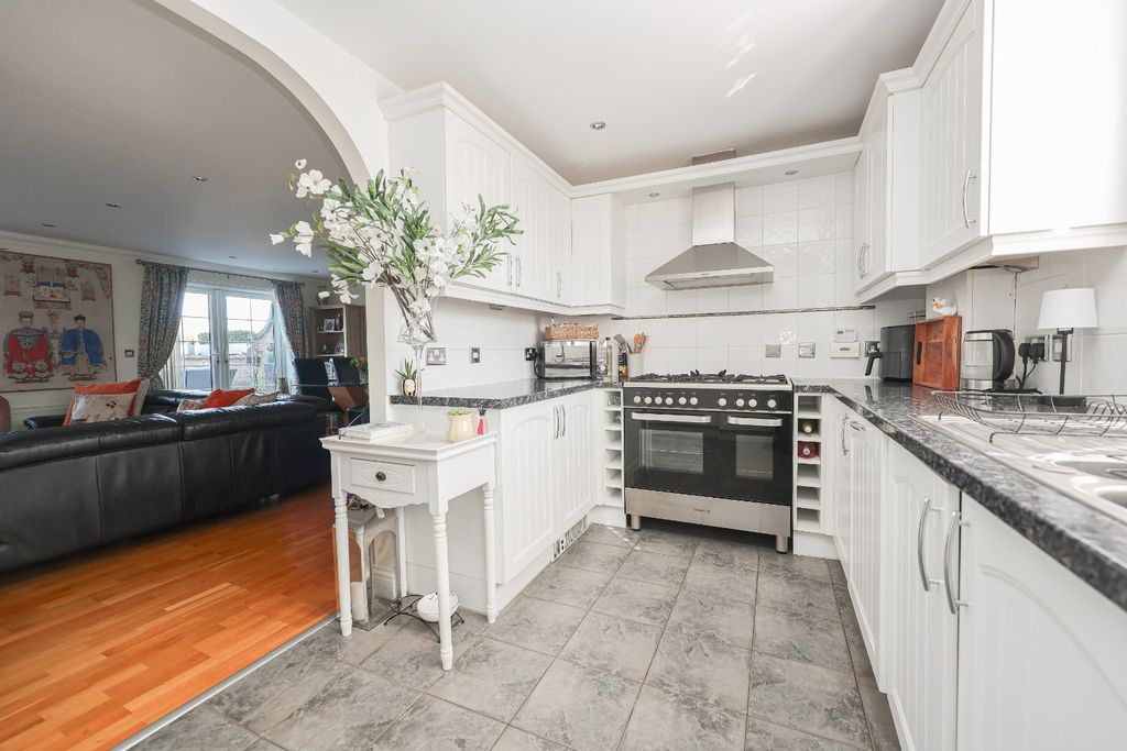 Property photo 2 of 26 4969113