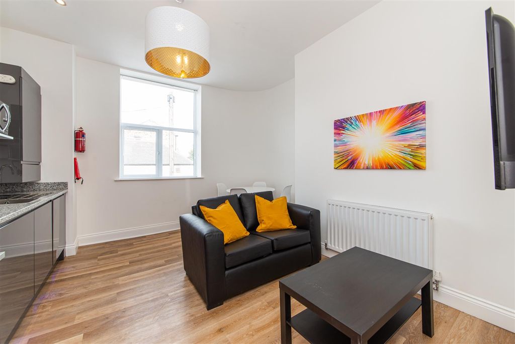 Property photo 2 of 8 Edit-1378.Jpg