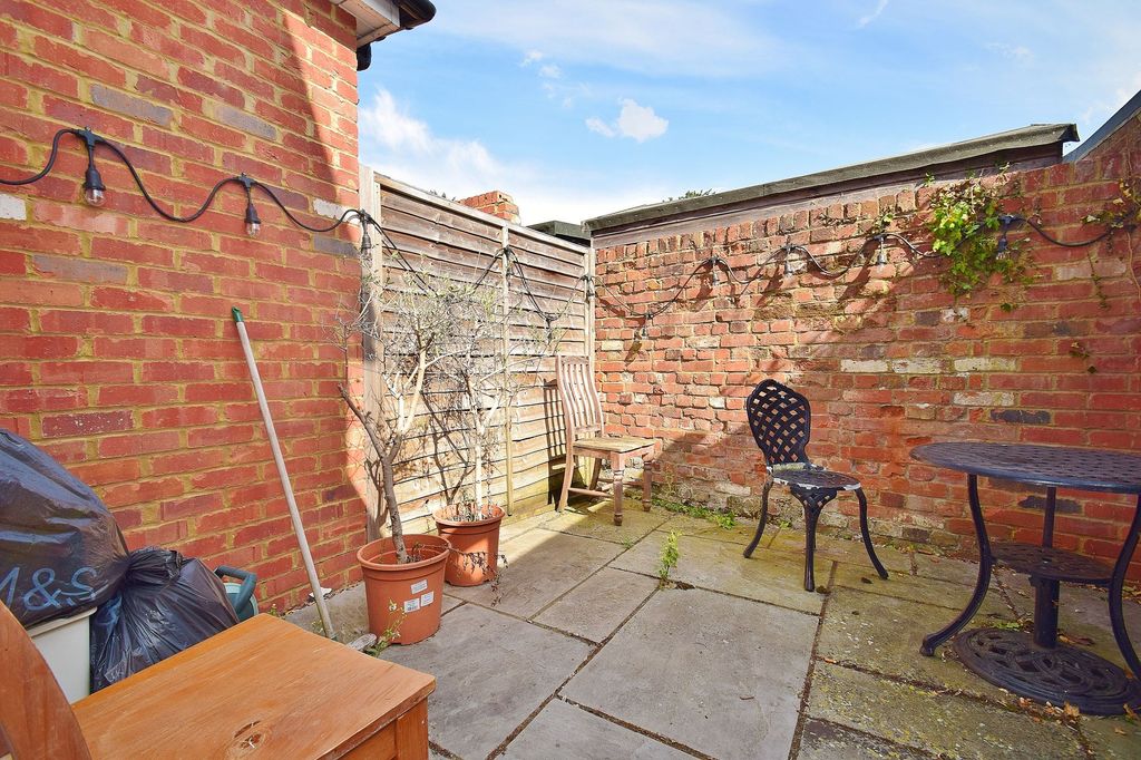 Property photo 3 of 8