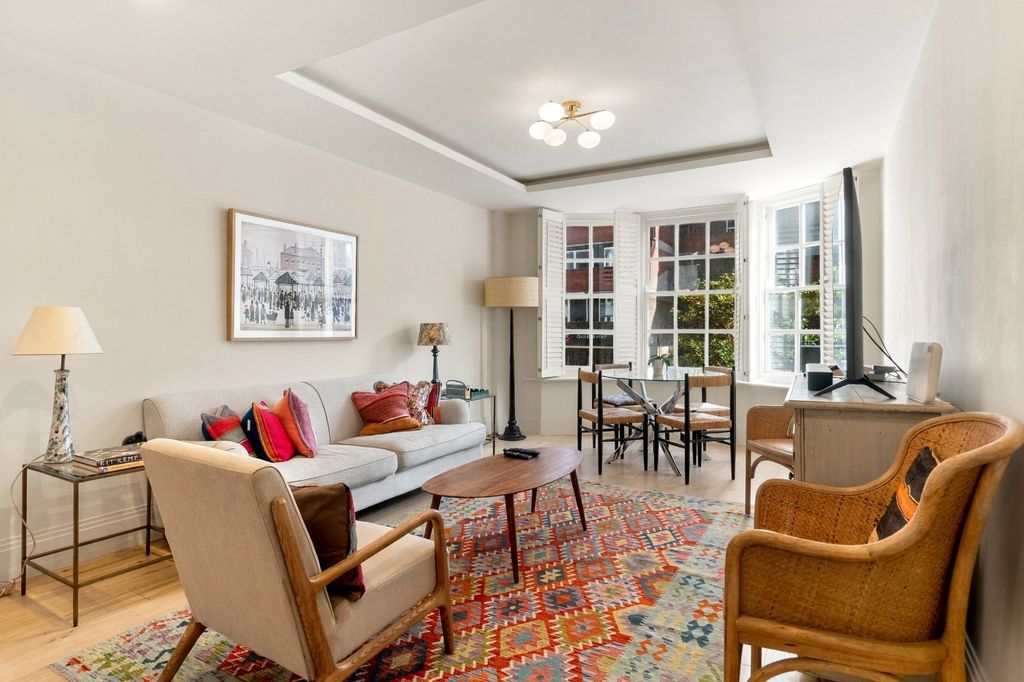Property photo 1 of 11 Reception Room