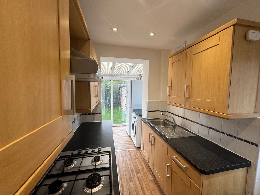 Property photo 3 of 22 Entrance Porch