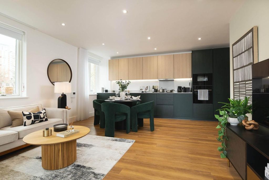 Property photo 3 of 18 Images