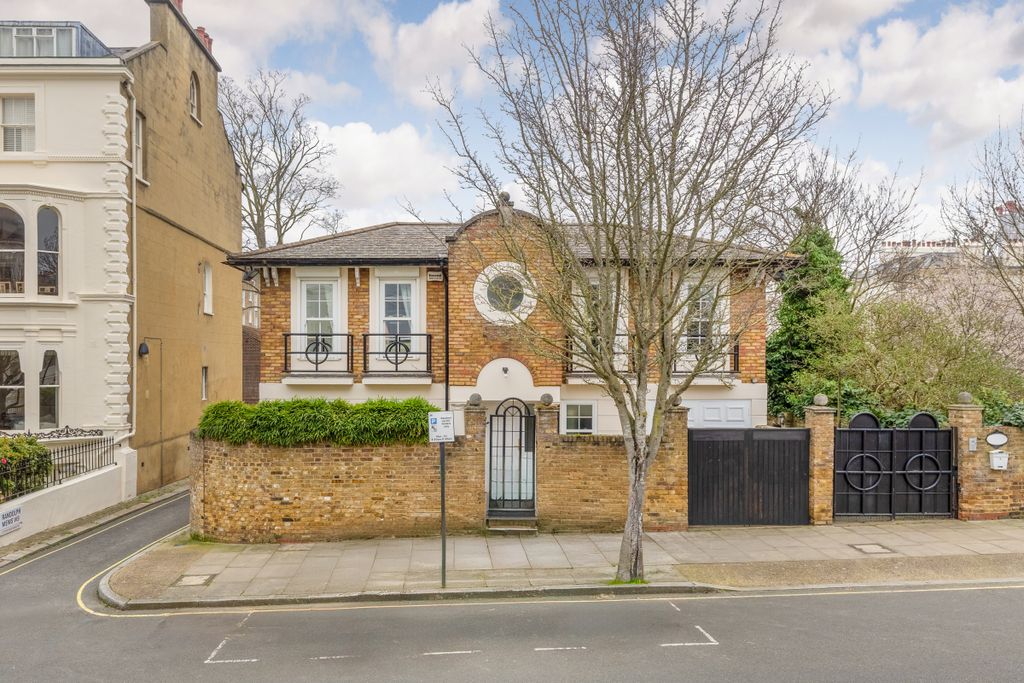 Property photo 1 of 11