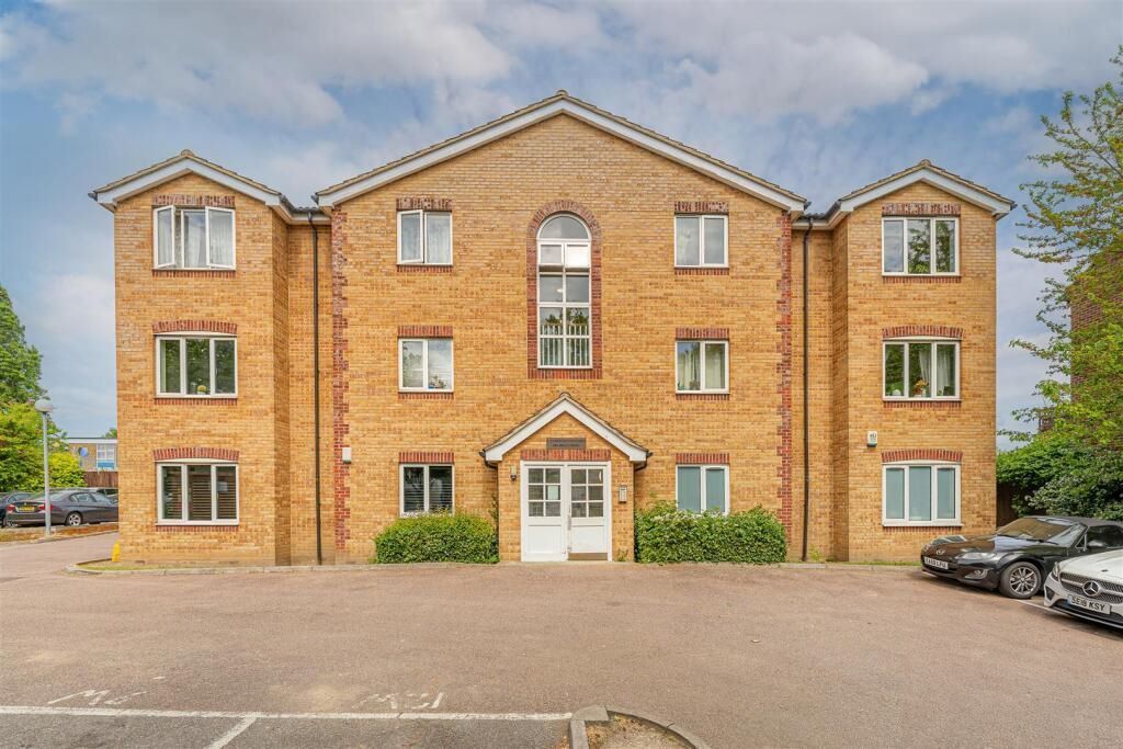 Property photo 2 of 14