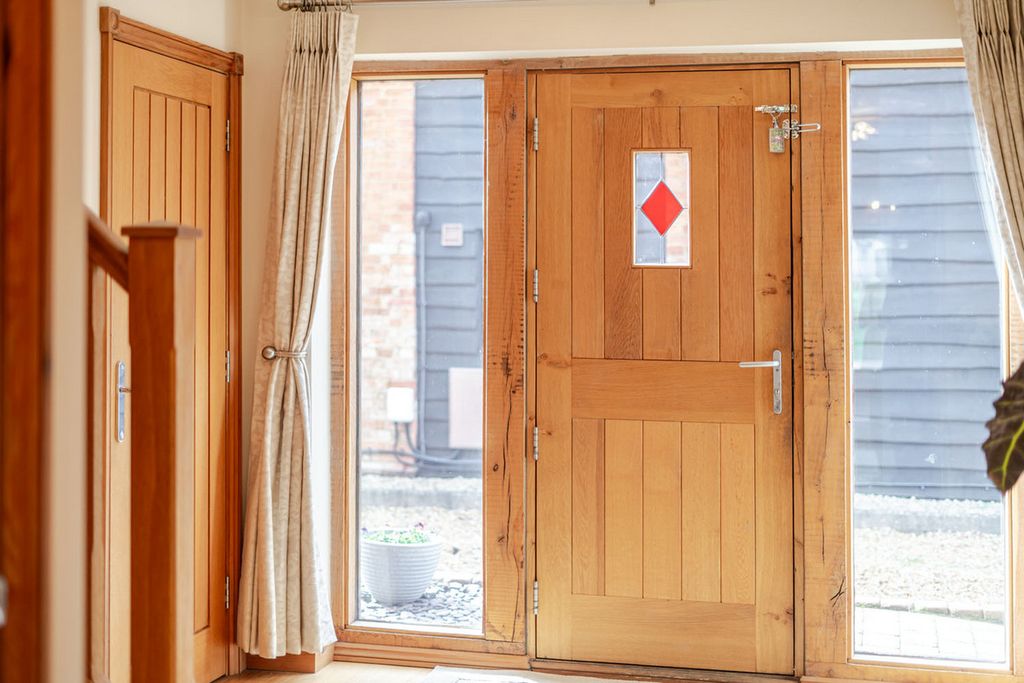 Property photo 3 of 37