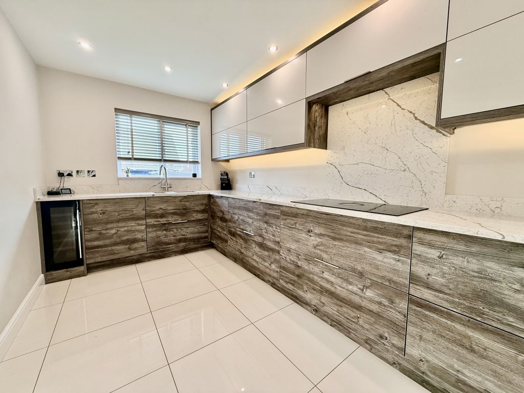 Property photo 3 of 23 Img_5763