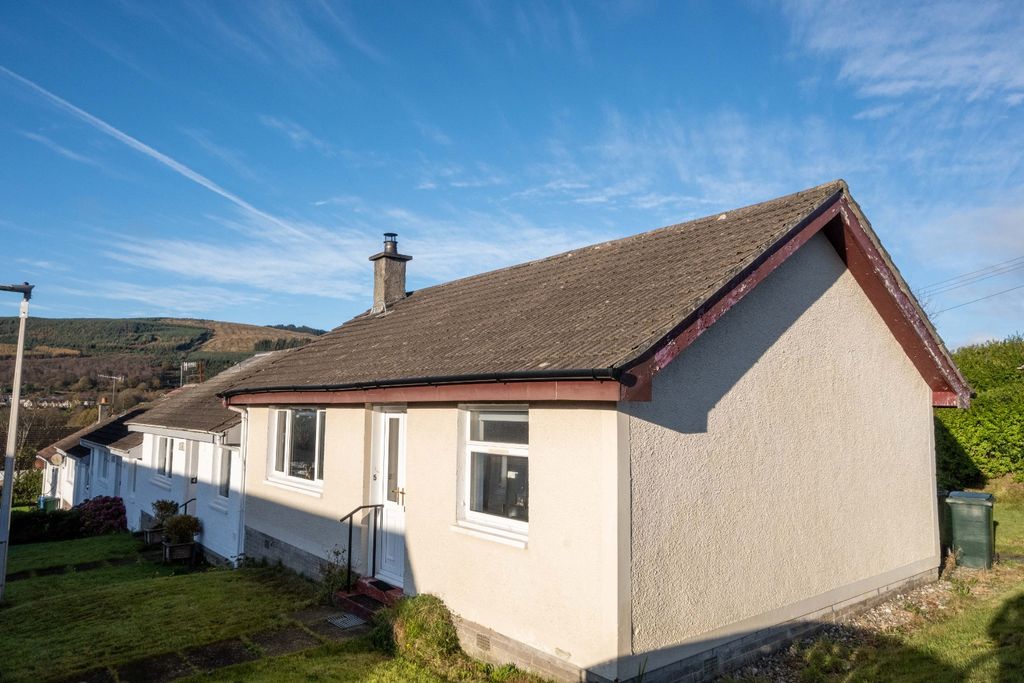 Property photo 2 of 22 3728704