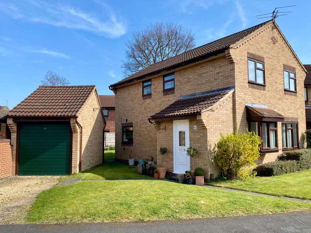 Property photo 1 of 18