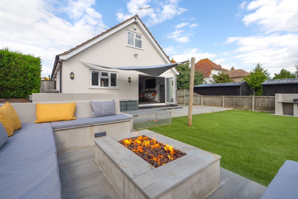 Property photo 2 of 20 Dsc_7963 Copy